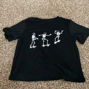 black skeleton tee :)